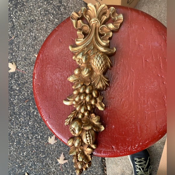 1966 Mid Century Vintage SYROCO Gold Tone Decorative Wall Hanging - Picture 11 of 12